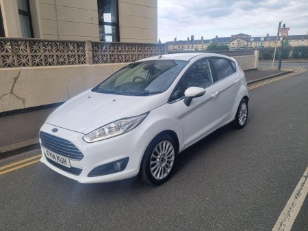 FORD FIESTA 1.0T EcoBoost Titanium Euro 5 (s/s) 5dr
